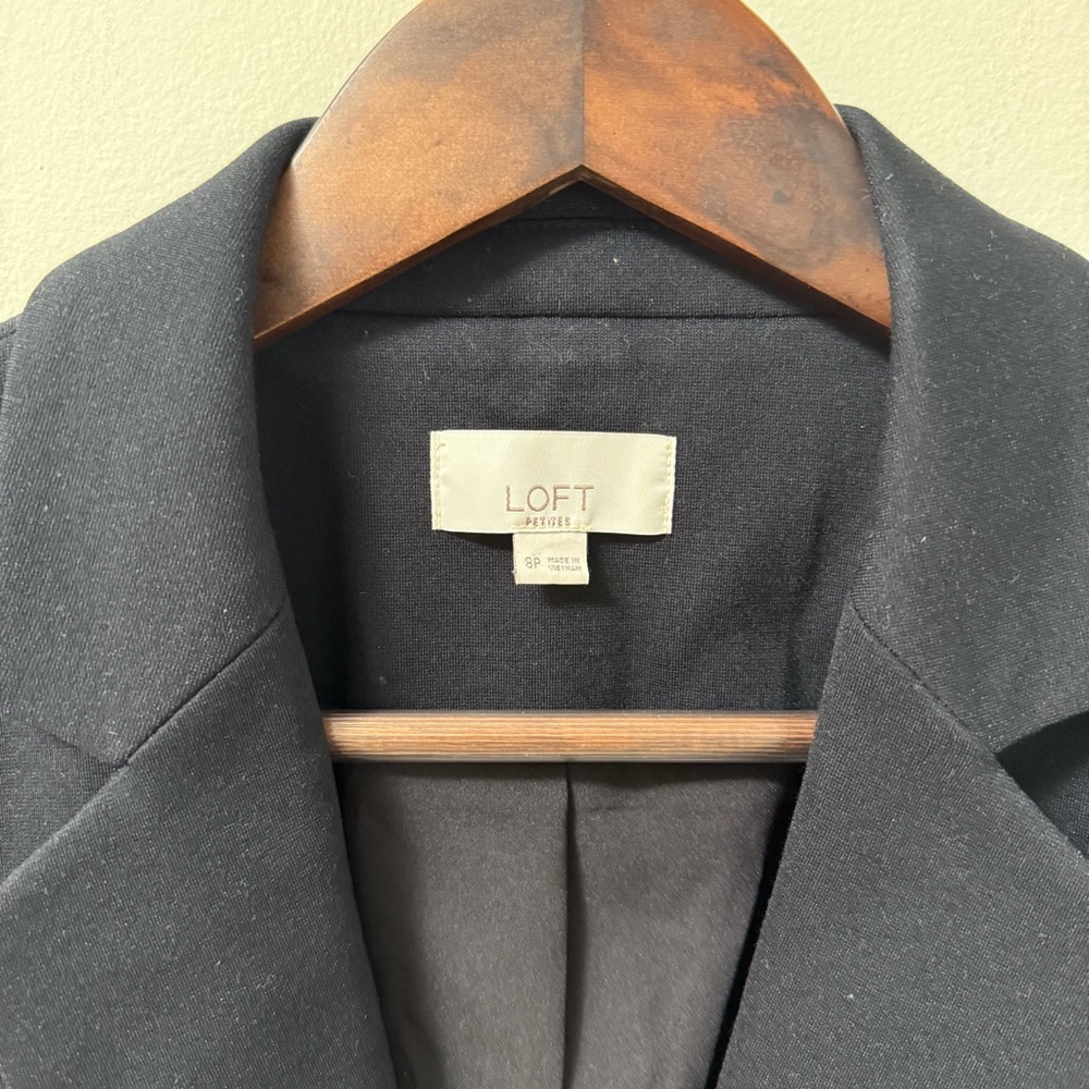LOFT Black Tailored Blazer with Notched Lapels - Picture 3 of 12